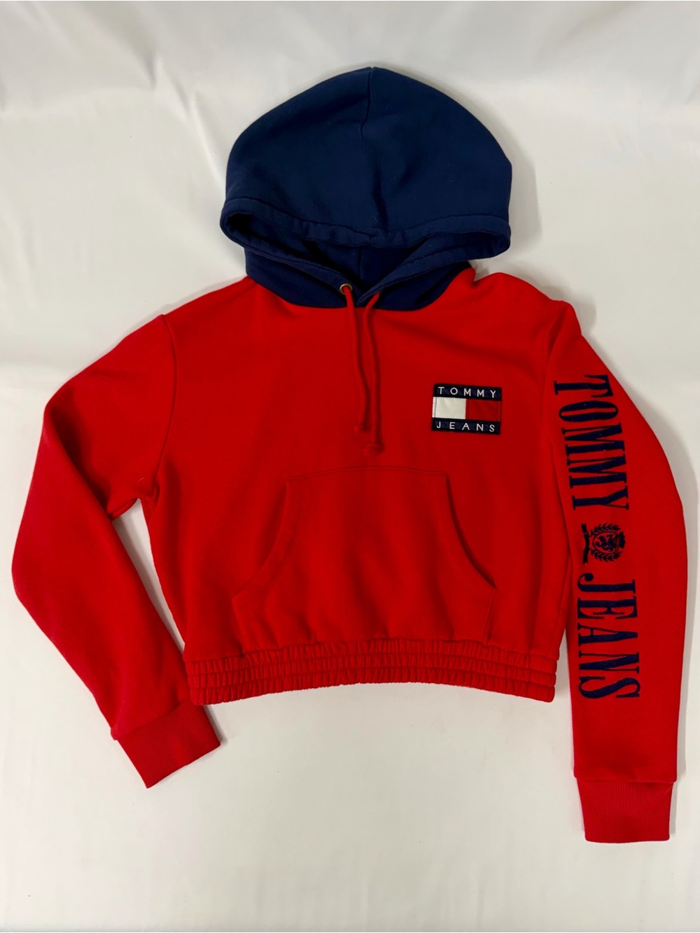 Tommy Jeans Cropped Red Hoodie Sweatshirt Women’s Red Blue Logo